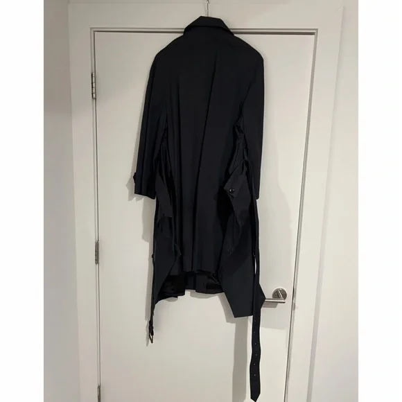 BALENCIAGA FW16 Runway trench coat
